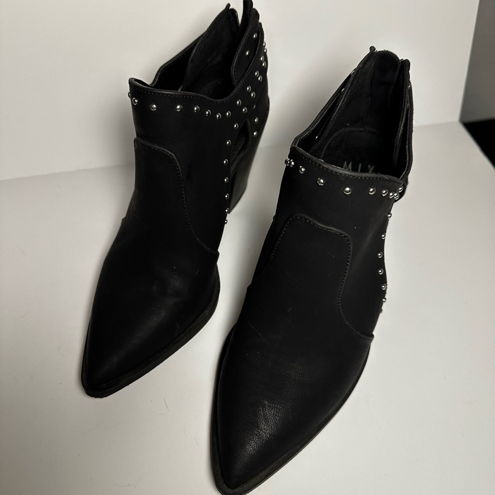 Women’s Mix No. 6 Black Studded Ankle Booties size 7